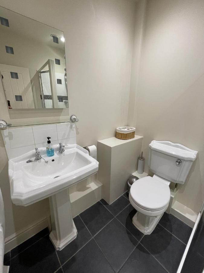 White Hart Bed & Breakfast Алтон Стая снимка