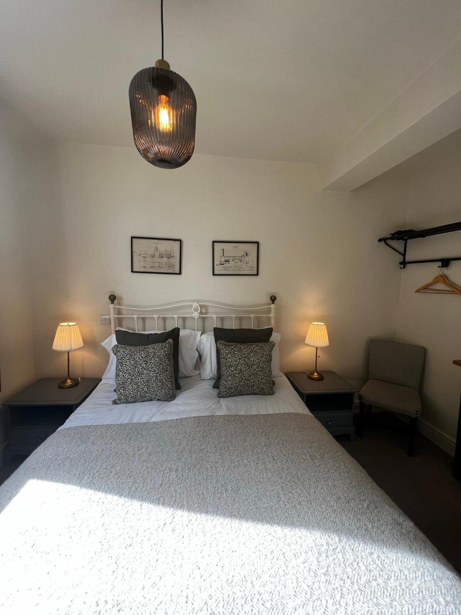 White Hart Bed & Breakfast Алтон Стая снимка